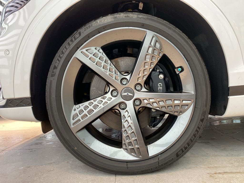 Certified 2025 Genesis GV70 3.5T Sport w/ Sport Advanced Package image 32