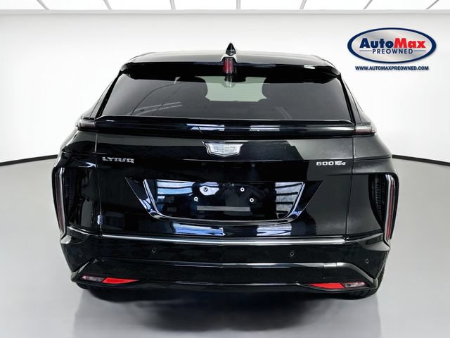 Used 2024 Cadillac Lyriq Tech AWD/4WD image 8