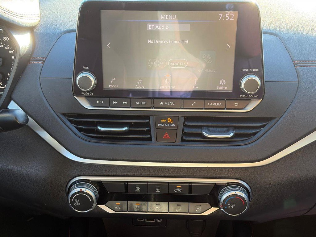 Used 2021 Nissan Altima 2.5 SR FWD image 14