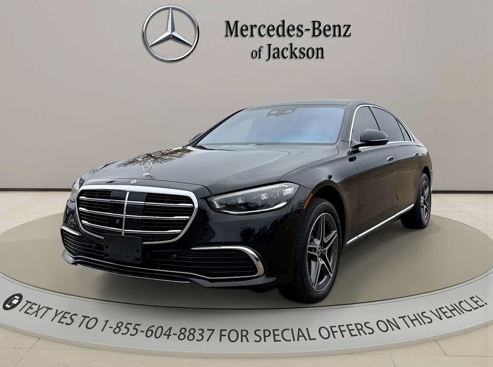 Used 2024 Mercedes-Benz S 580e 4MATIC Sedan image 1