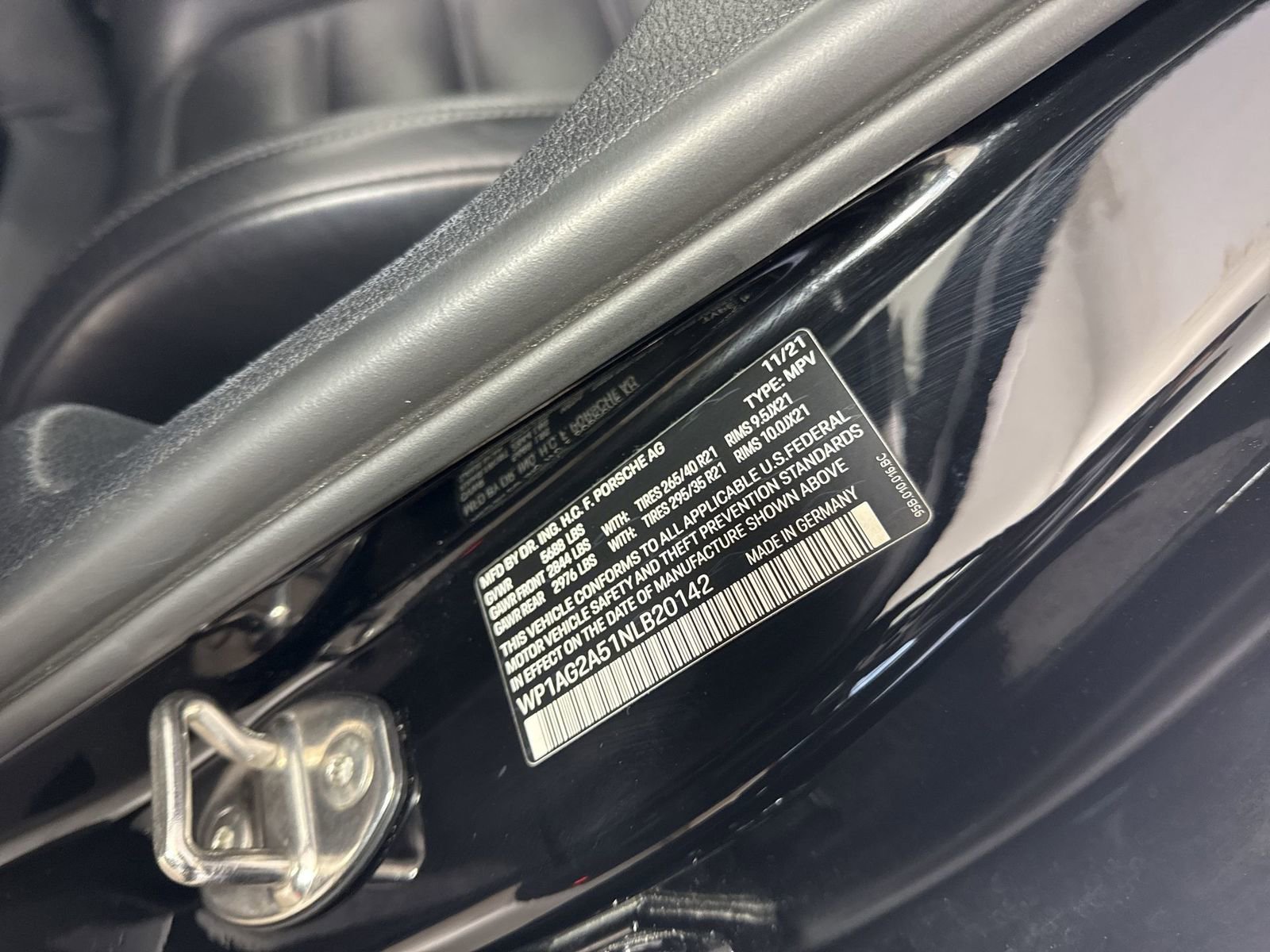 Used 2022 Porsche Macan S image 33