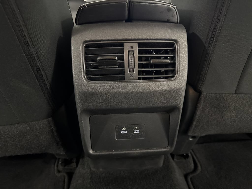 Used 2024 Nissan Rogue SV AWD/4WD image 37