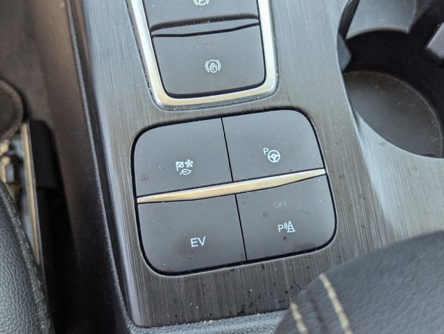 Used 2022 Ford Escape Titanium w/ Titanium Premium Package image 36