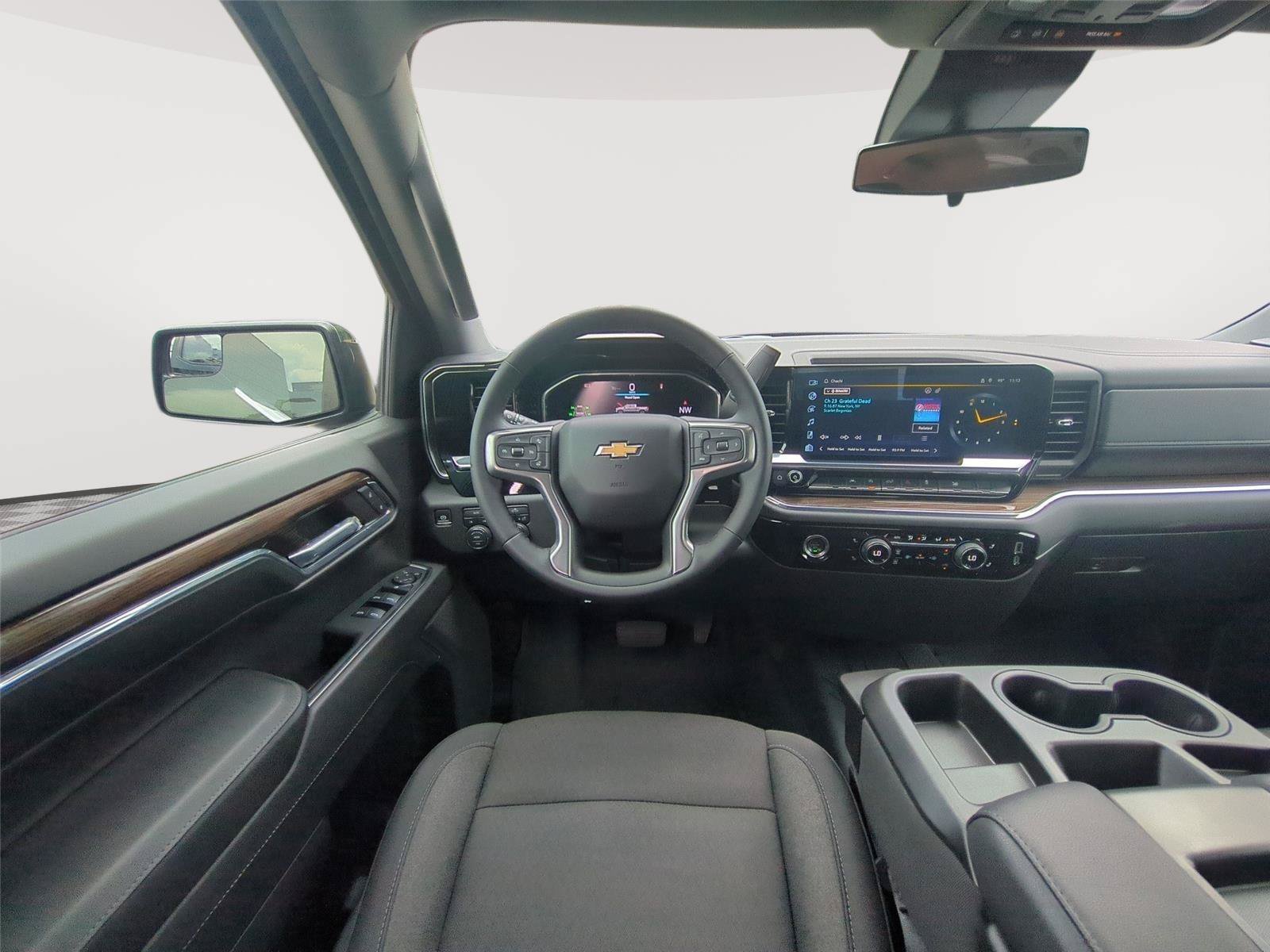 Used 2024 Chevrolet Silverado 1500 LT AWD/4WD image 29