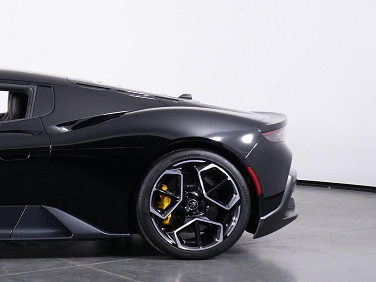 Used 2022 Maserati MC20 Coupe image 13