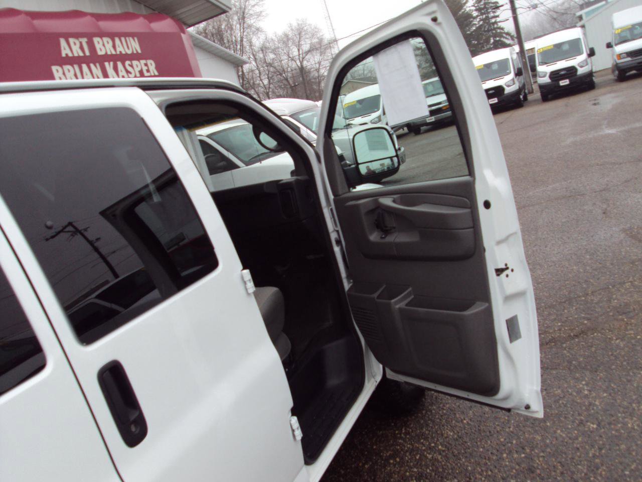 Used 2013 Chevrolet Express 1500 LT w/ LT Preferred Equipment Group AWD/4WD image 13