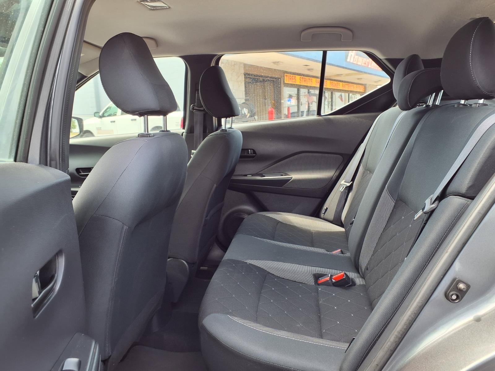 Used 2020 Nissan Kicks S FWD image 6