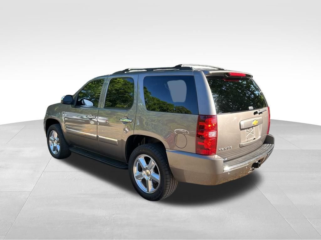 Used 2013 Chevrolet Tahoe LTZ AWD/4WD image 3