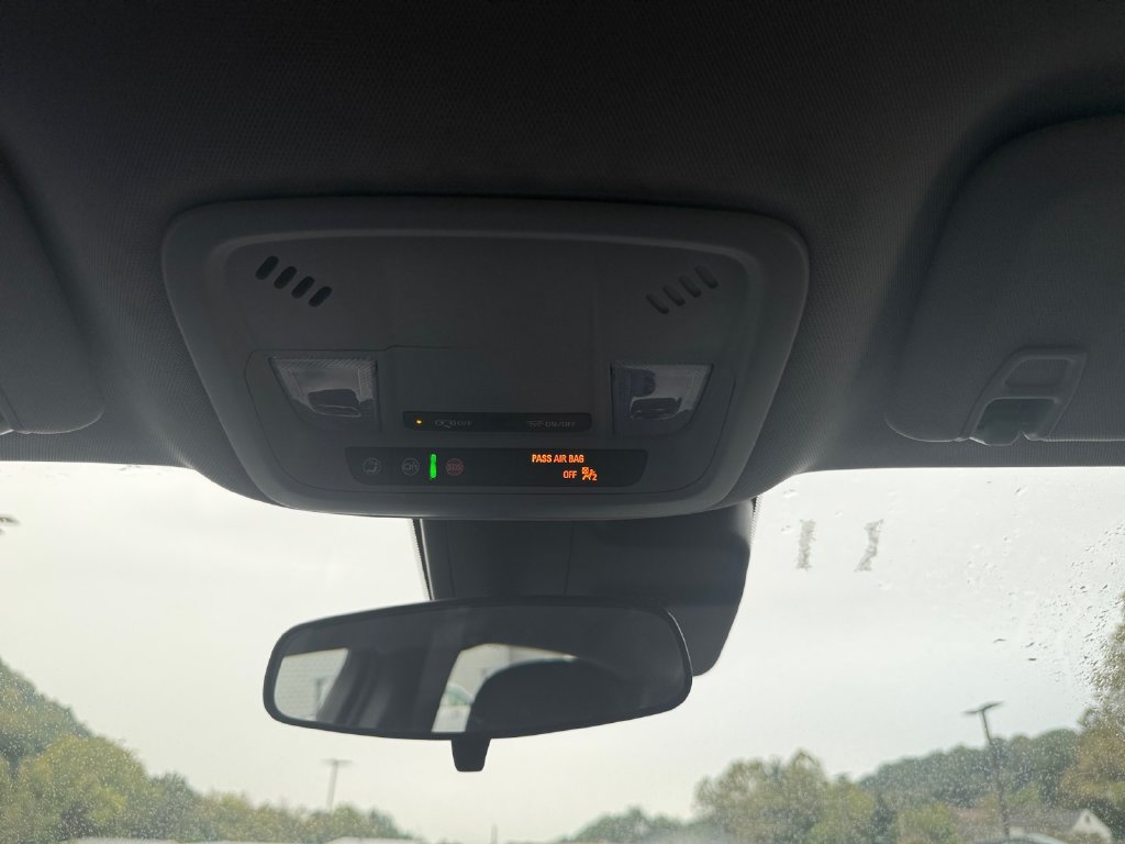 Used 2025 Chevrolet Malibu LT FWD image 36