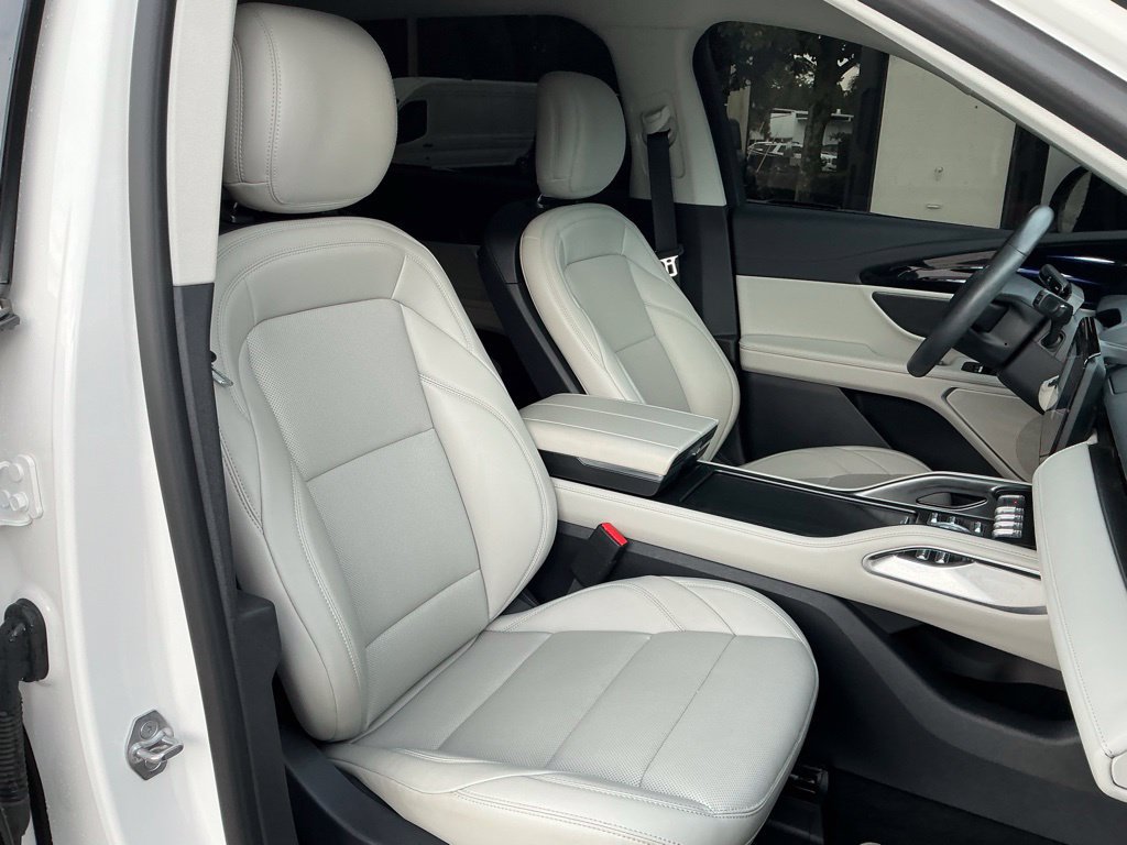 Used 2026 Lincoln Nautilus Premier AWD/4WD image 21