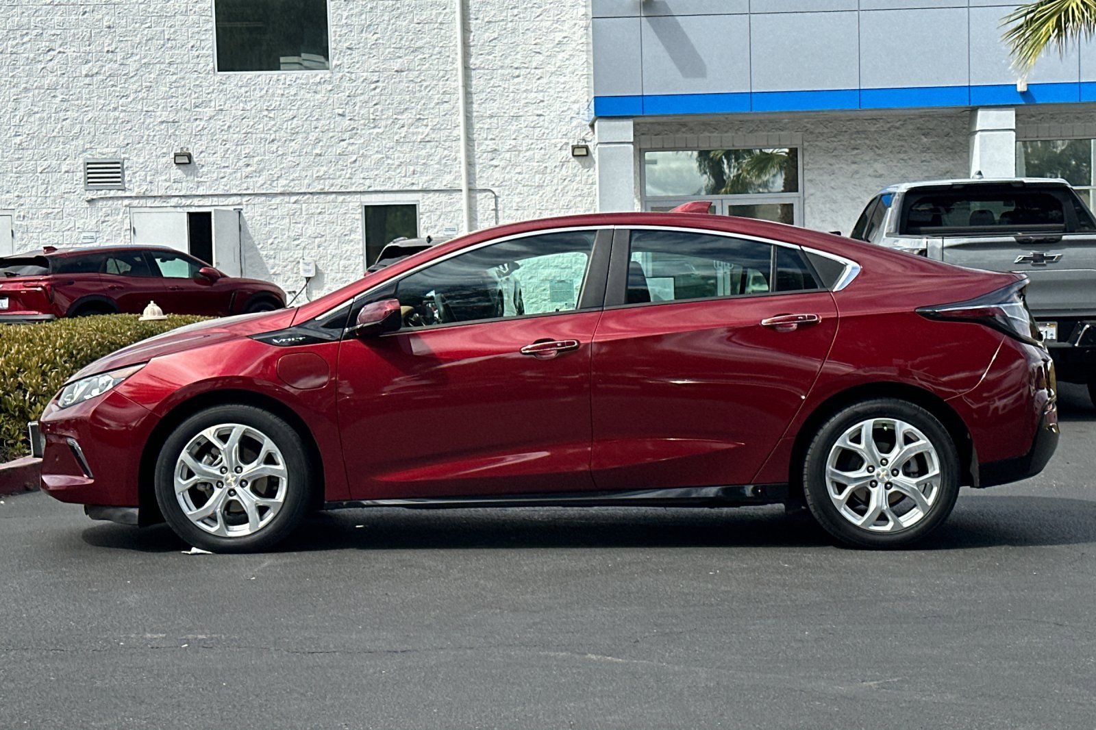Used 2017 Chevrolet Volt Premier w/ Driver Confidence II Package image 8