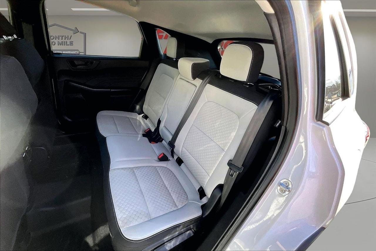 Used 2024 Ford Escape Active image 22