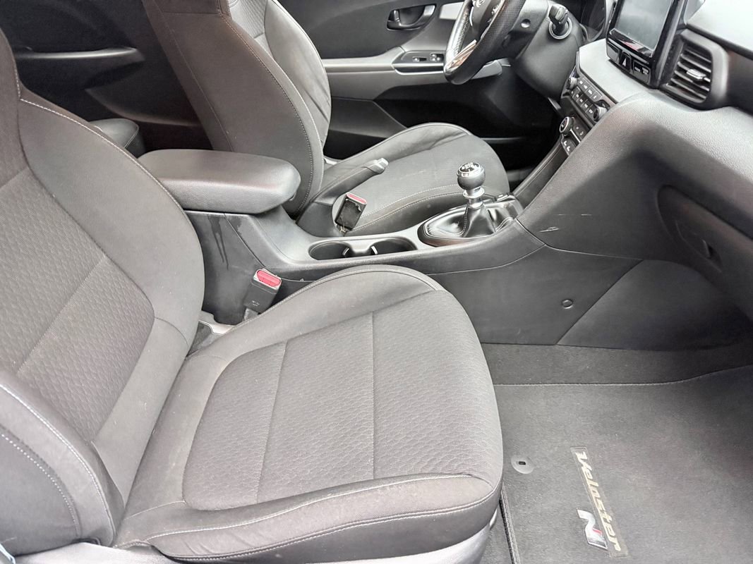 Used 2019 Hyundai Veloster N N image 11