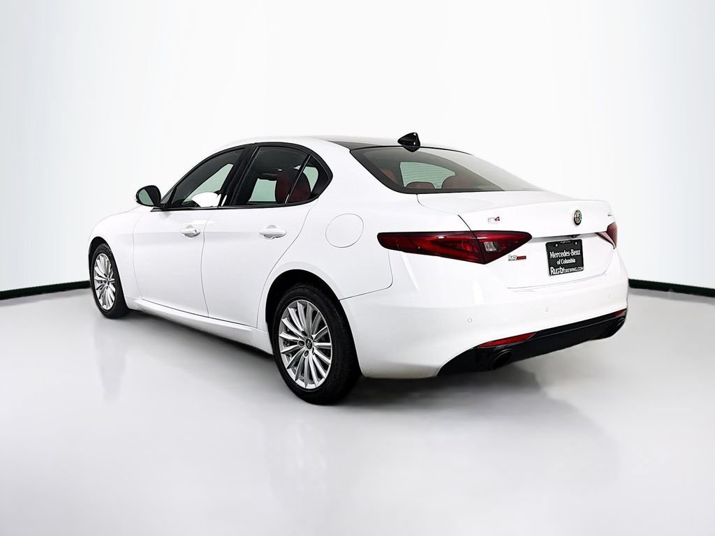 Used 2022 Alfa Romeo Giulia Sprint AWD/4WD image 5