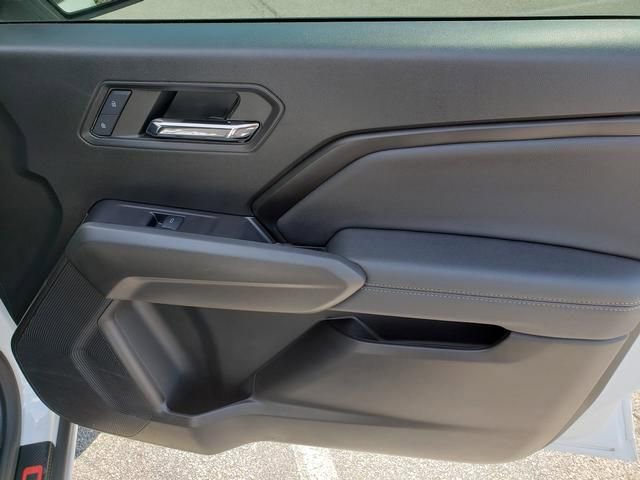 Used 2024 Chevrolet Colorado LT w/ LT Convenience Package III image 19