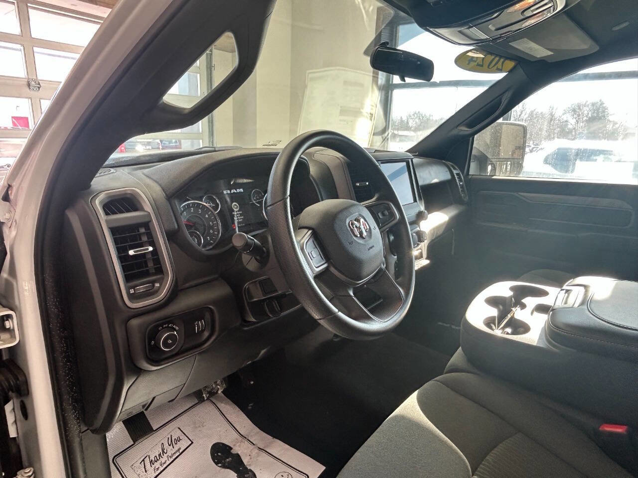 Used 2024 RAM 2500 Tradesman w/ Chrome Appearance Group image 9