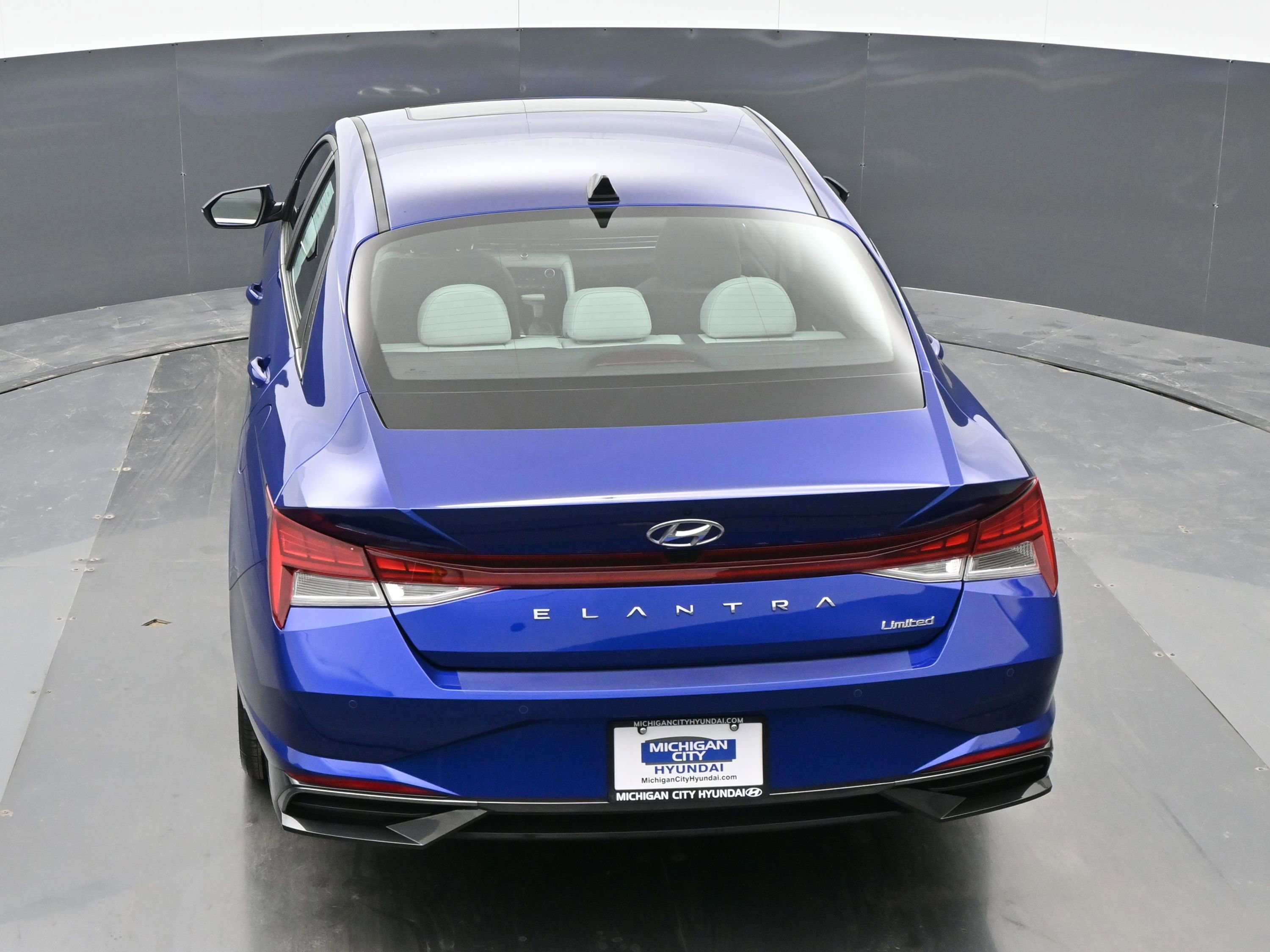 Used 2023 Hyundai Elantra Limited image 35