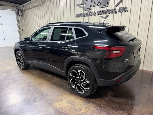 Used 2024 Chevrolet Trax RS FWD image 5