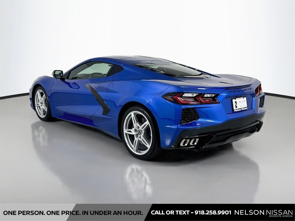 Used 2020 Chevrolet Corvette Stingray Coupe w/ 1LT RWD image 7