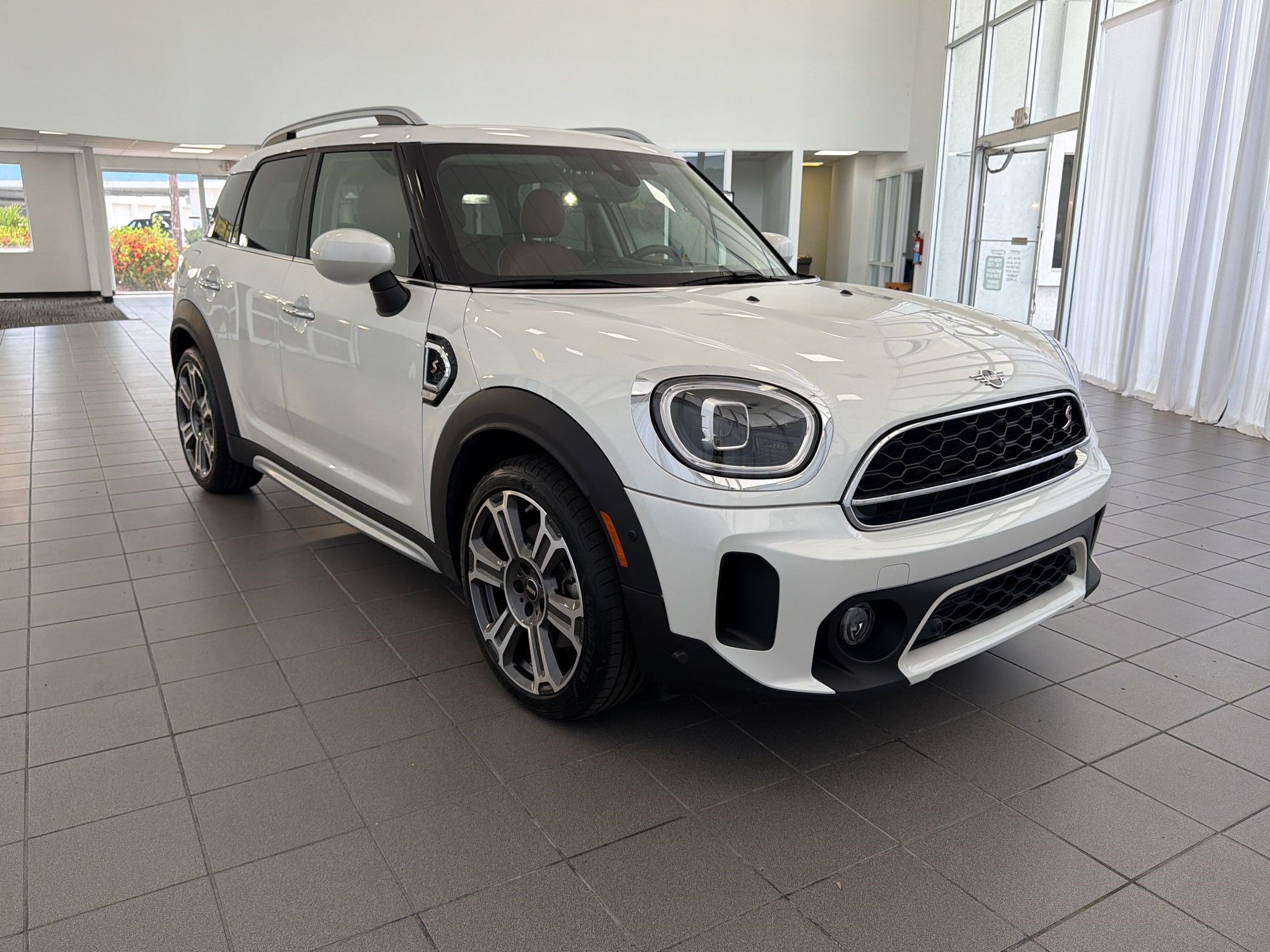 Used 2023 MINI Cooper Countryman S FWD image 7