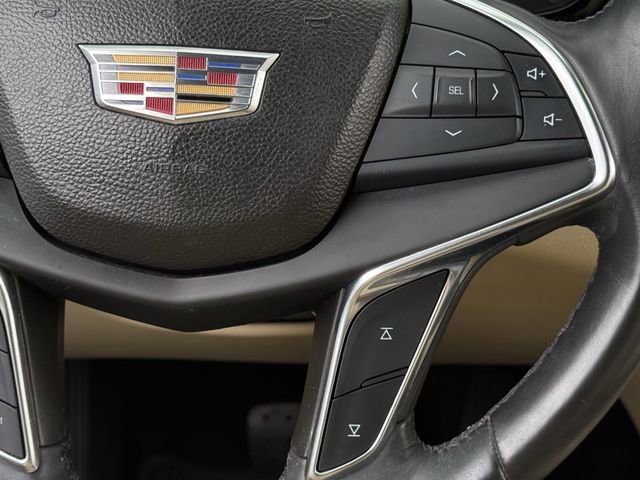 Used 2017 Cadillac XT5 Luxury w/ Driver Awareness Package image 17