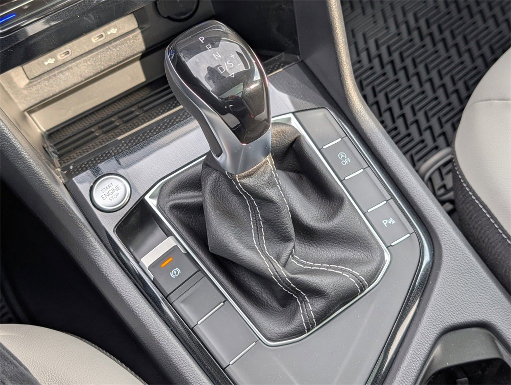 New 2026 Volkswagen Taos SE image 22