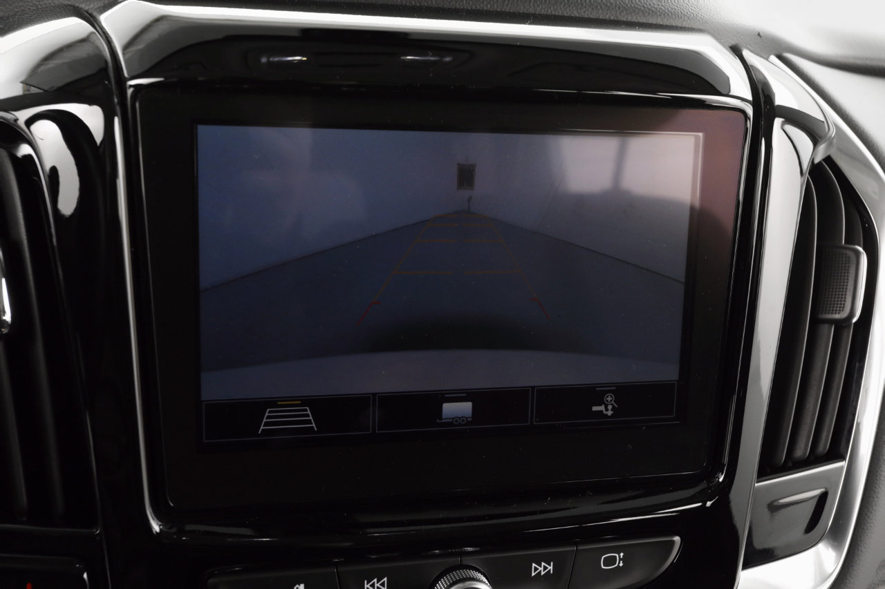 Used 2021 Chevrolet Traverse LT image 20