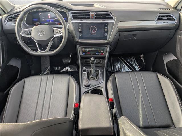 Used 2022 Volkswagen Tiguan SE image 17