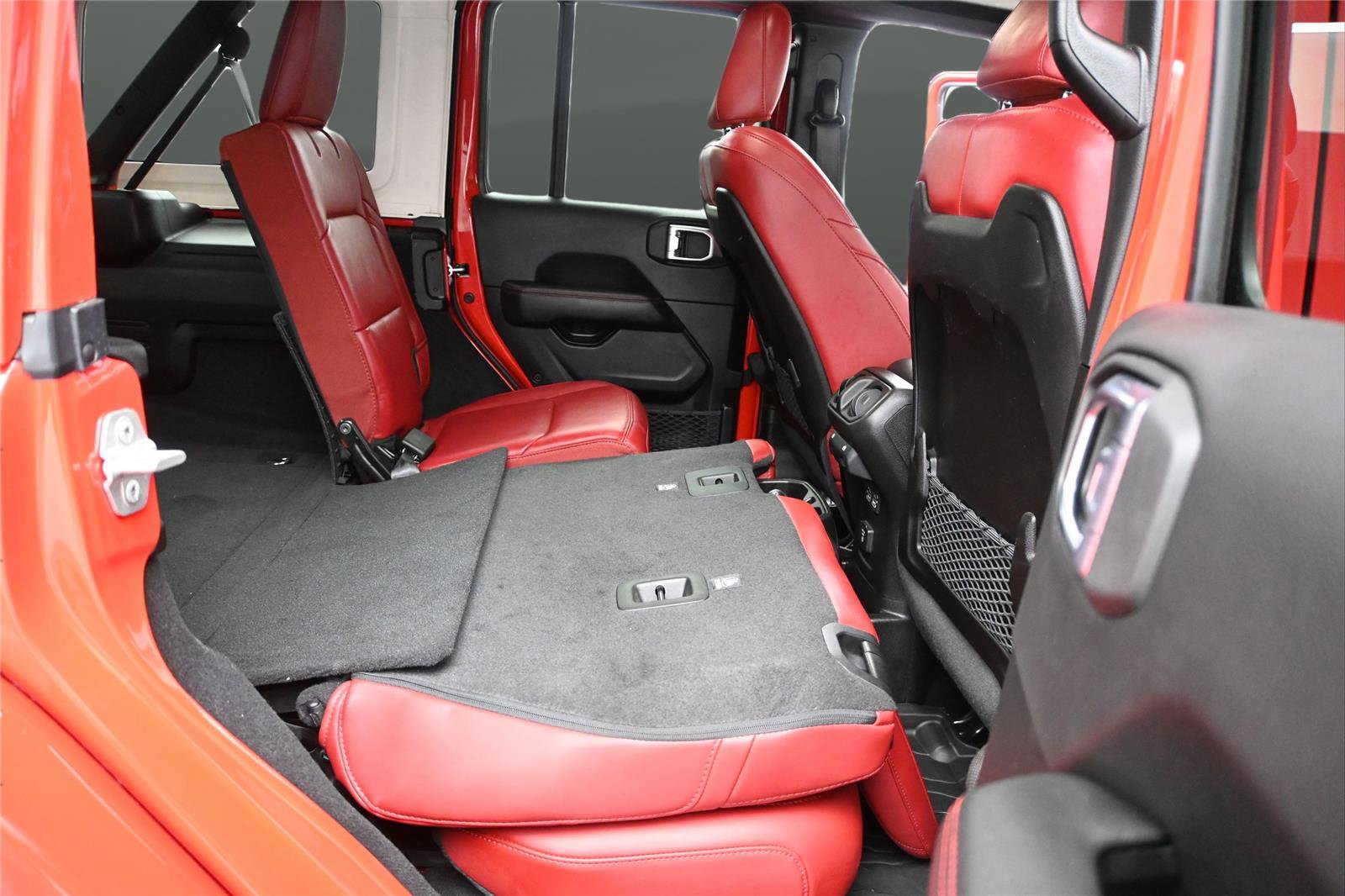 Used 2024 Jeep Wrangler Unlimited Rubicon 392 AWD/4WD image 32