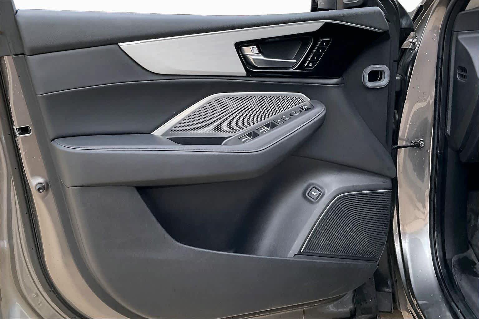Used 2024 Acura MDX FWD image 20