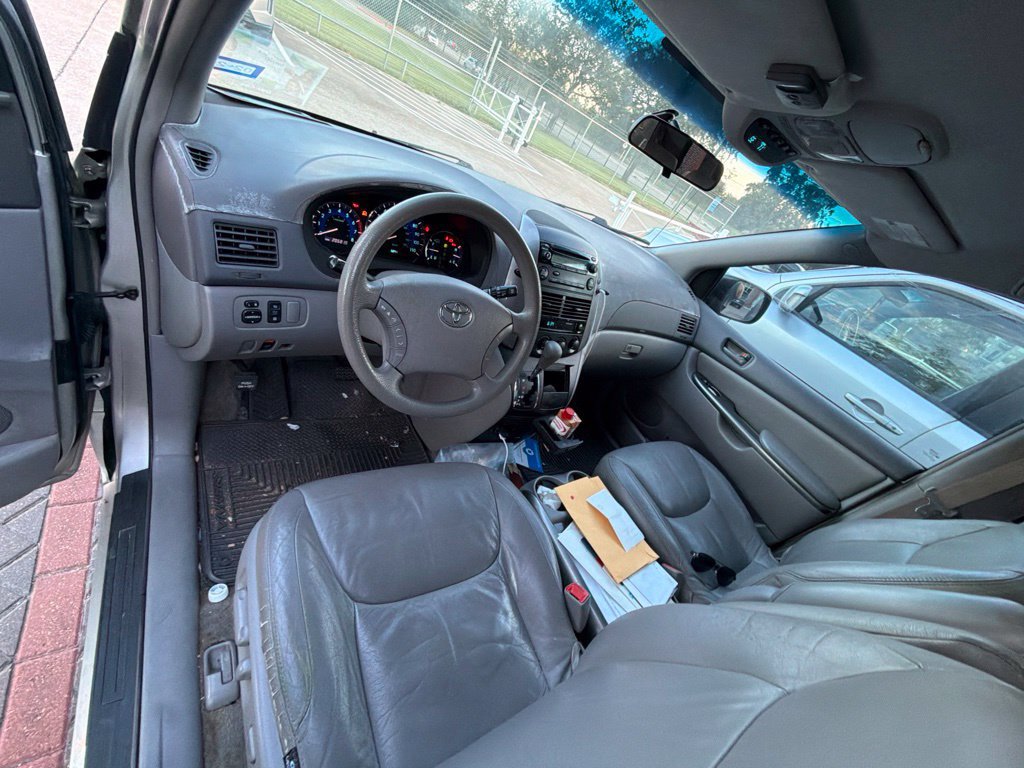 Used 2006 Toyota Sienna CE FWD image 6