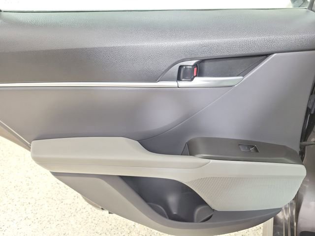 Used 2024 Toyota Camry SE FWD image 14