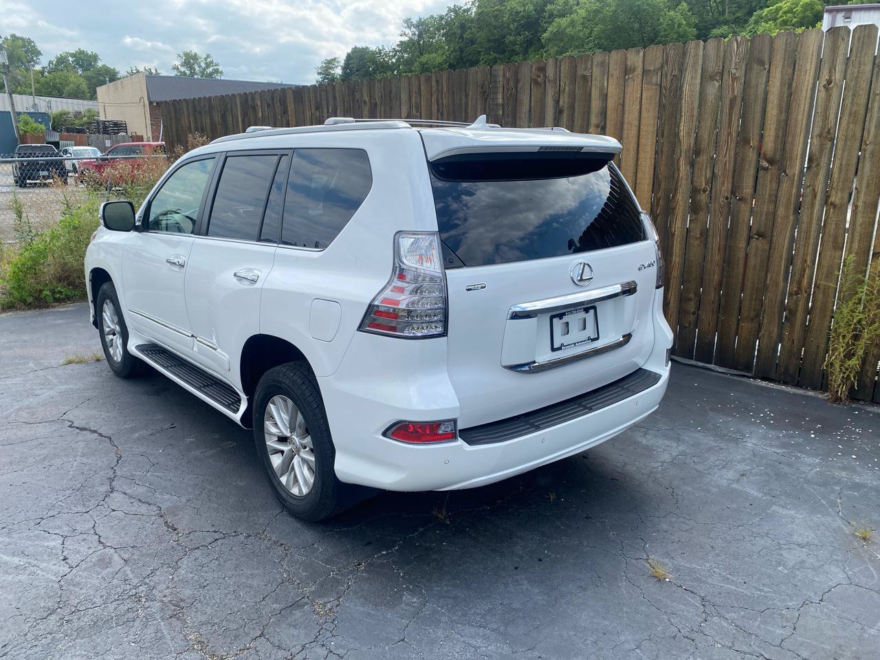 Used 2014 Lexus GX 460 w/ Premium Package AWD/4WD image 7
