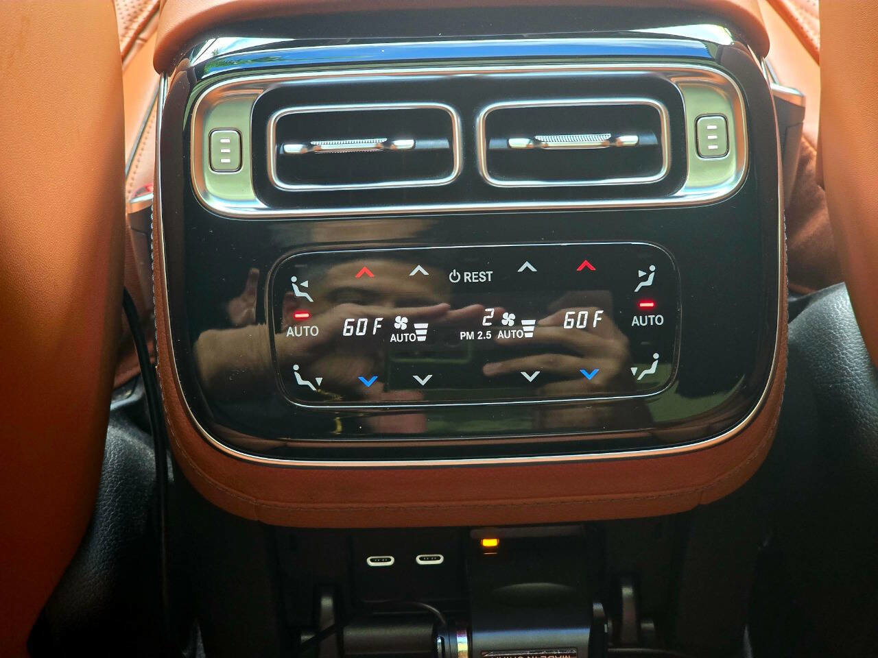 Used 2022 Mercedes-Benz S 580 4MATIC Sedan w/ Rear Seat Package image 17