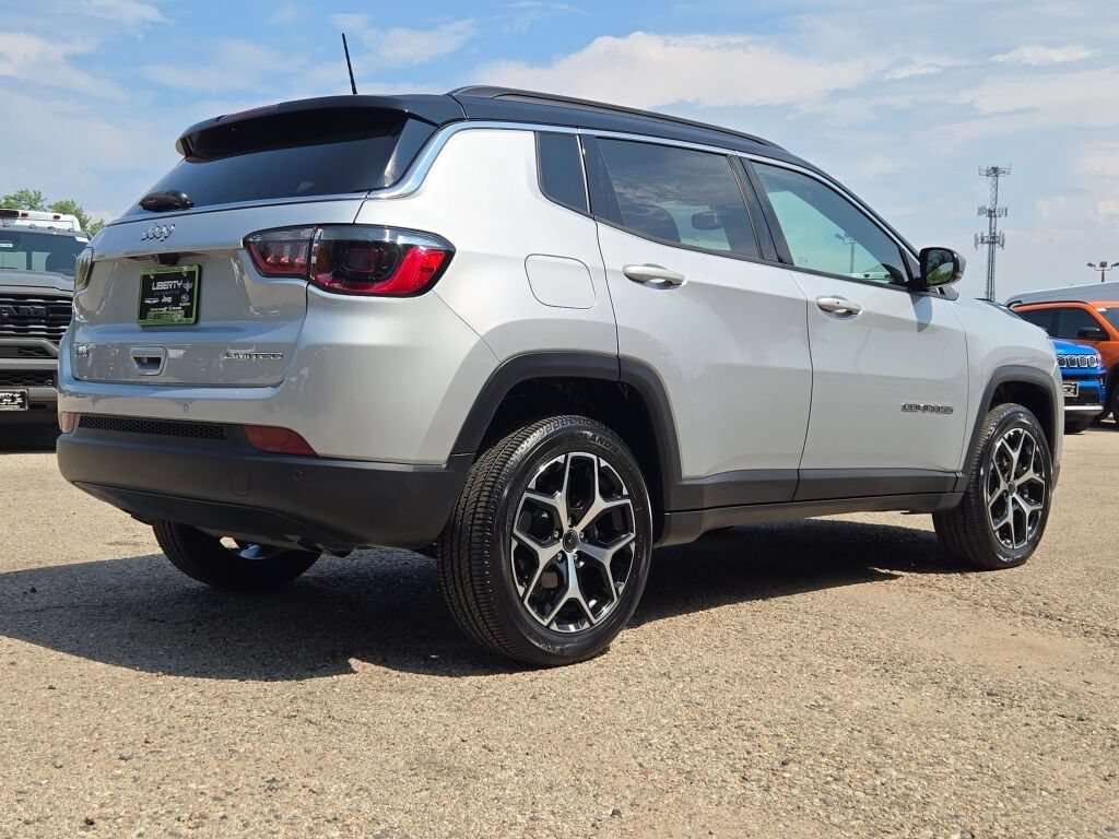 New 2026 Jeep Compass Limited AWD/4WD image 11