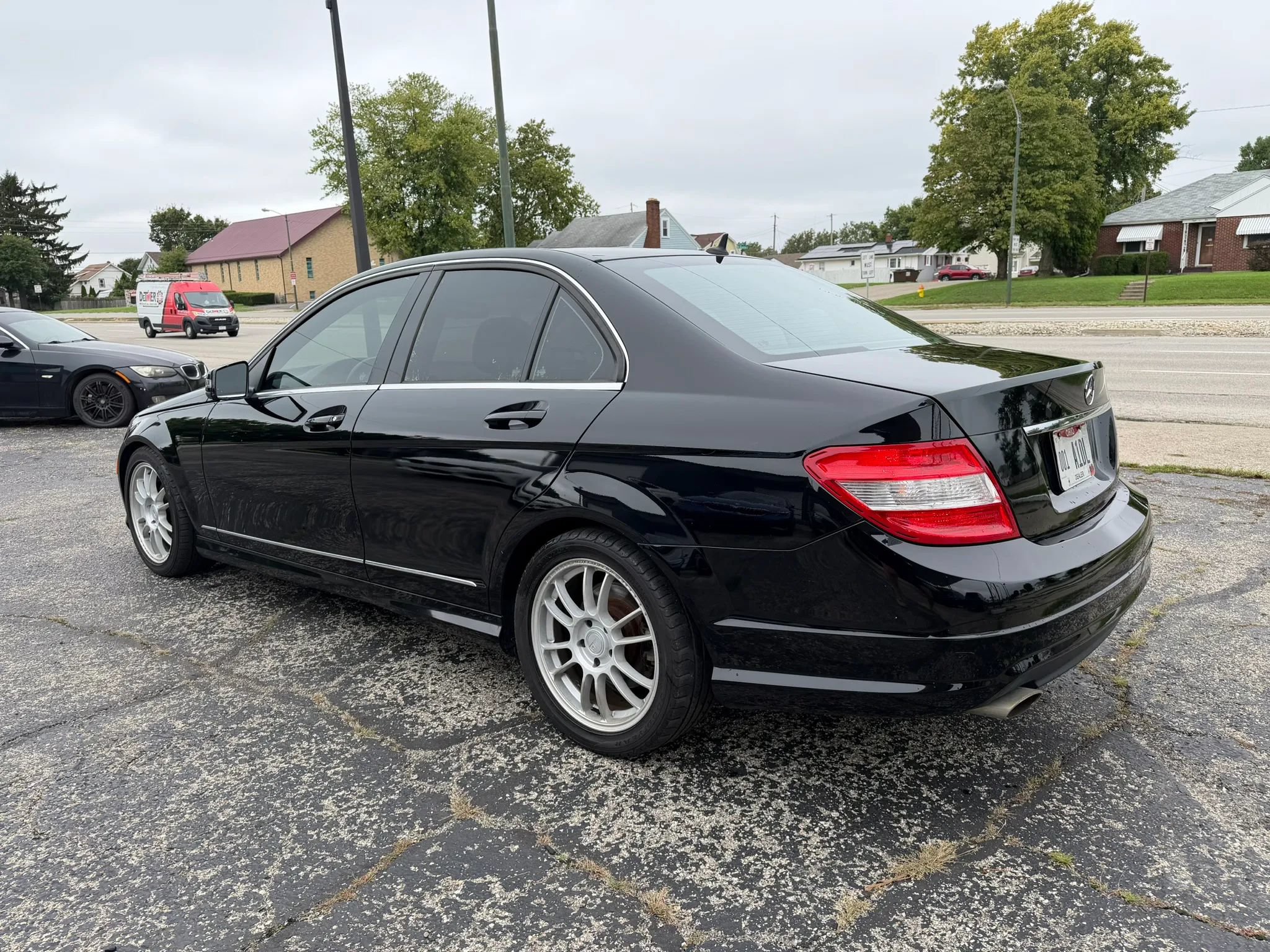 Used 2011 Mercedes-Benz C 300 4MATIC Sedan image 6