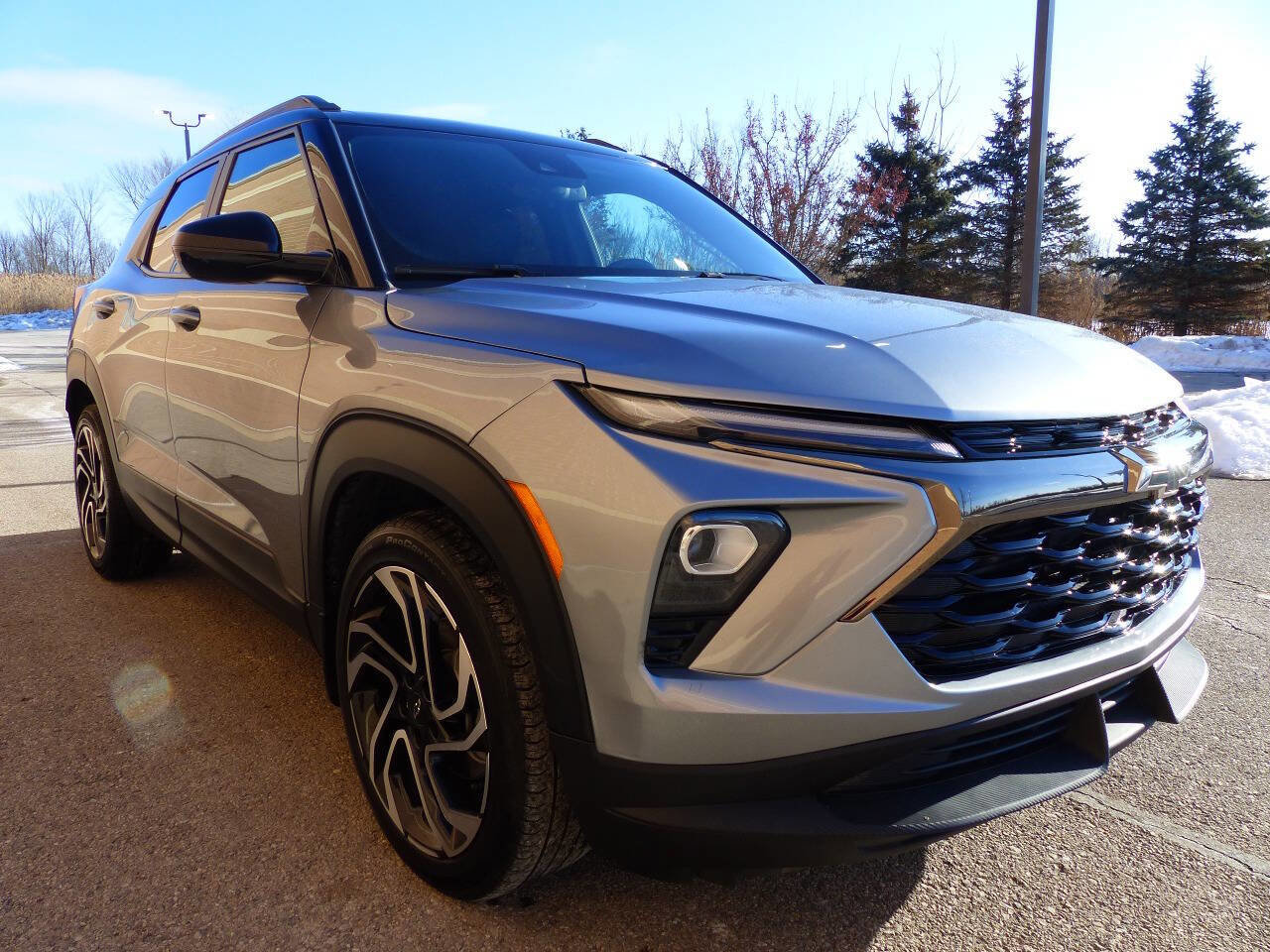 Used 2024 Chevrolet TrailBlazer RS w/ Driver Confidence Package image 11