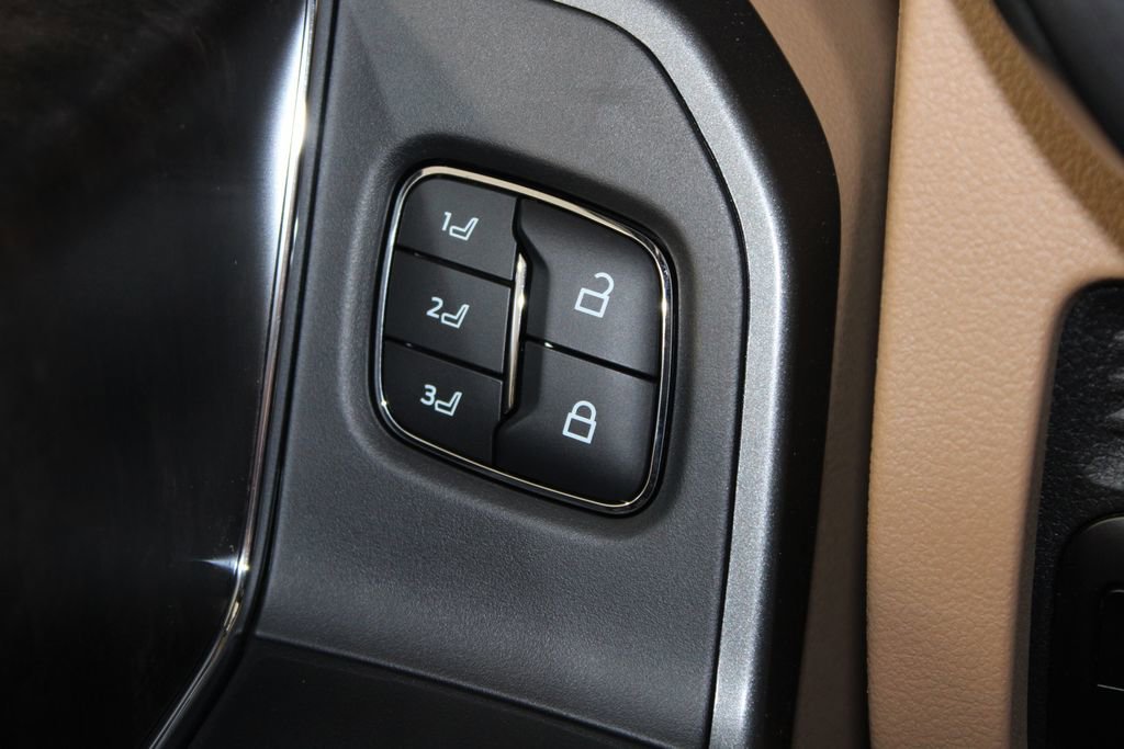 New 2026 Ford F250 Lariat w/ Chrome Package image 43