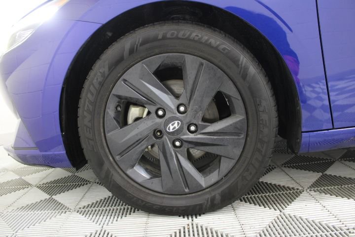 Used 2023 Hyundai Elantra SEL image 35