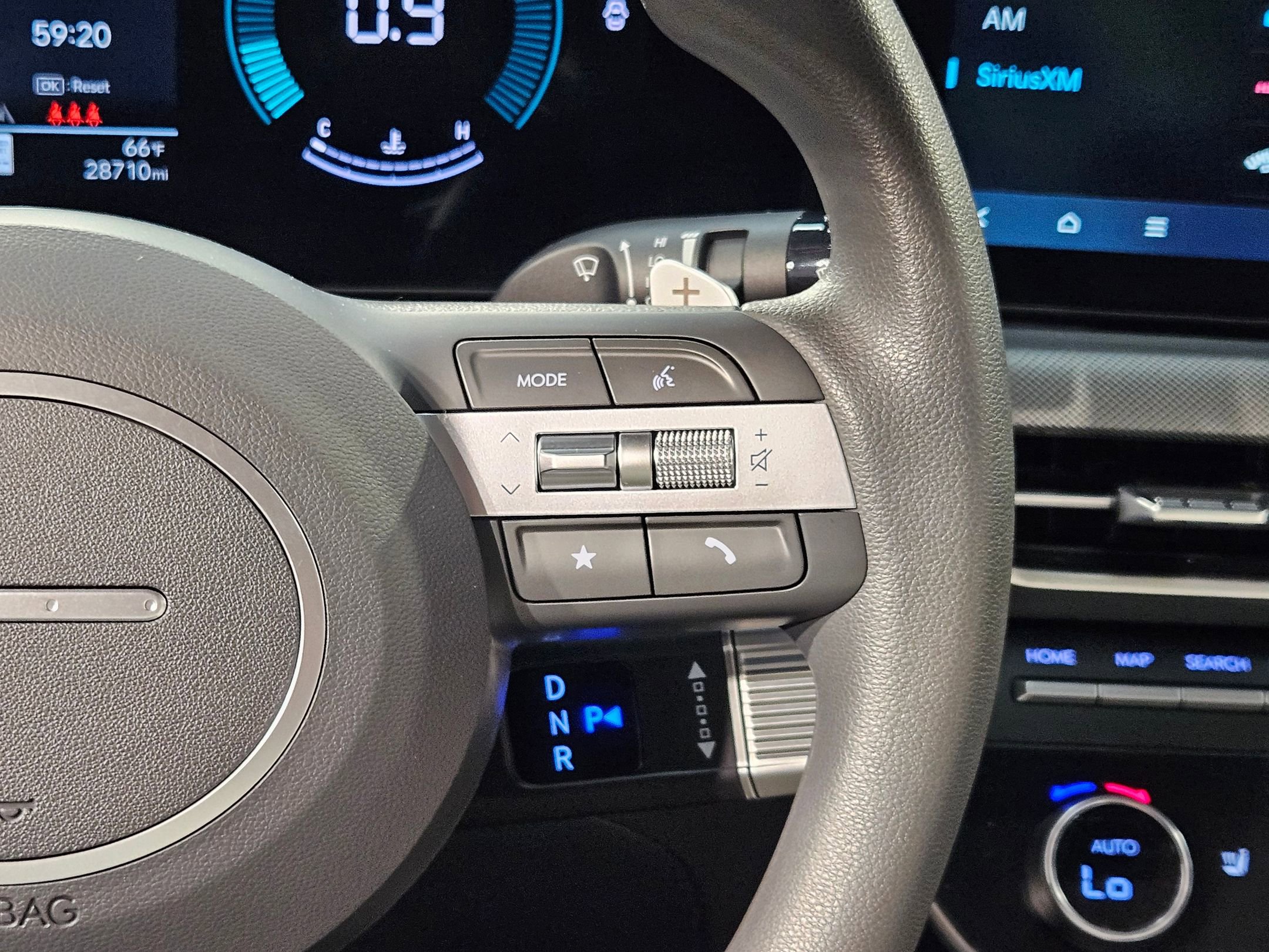 Used 2025 Hyundai Sonata SEL FWD image 28