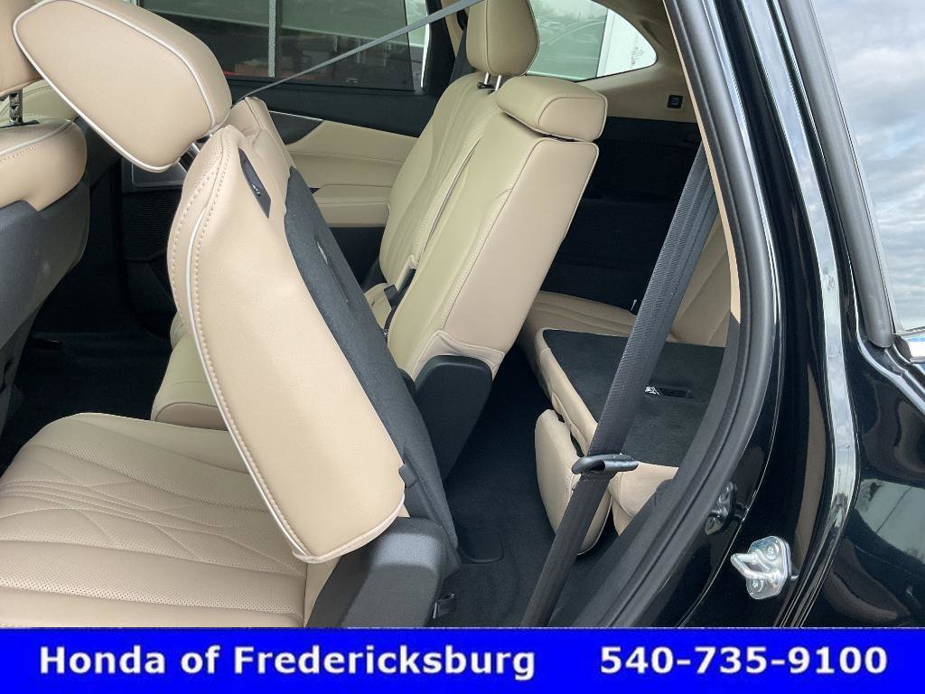 Used 2025 Acura MDX SH-AWD w/ Advance Package image 17