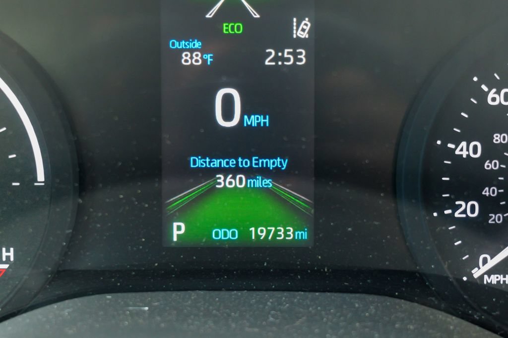 Used 2024 Toyota Sienna XLE w/ XLE Plus Package FWD image 46