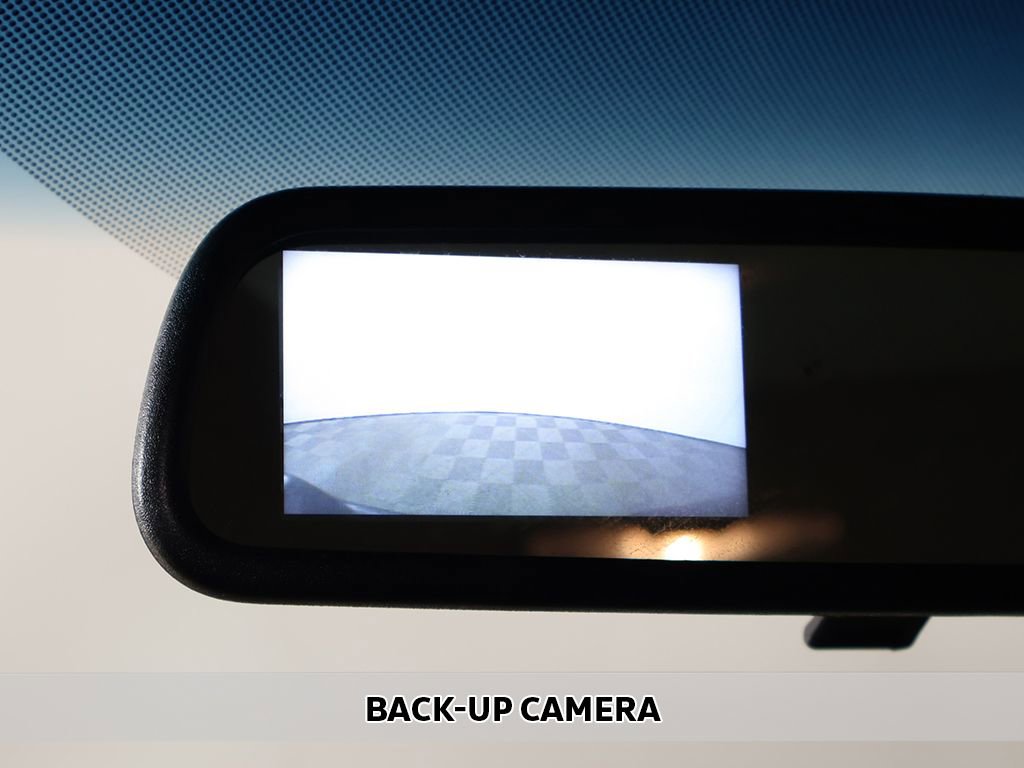 Used 2021 Chevrolet Express 3500 w/ Driver Convenience Package image 3