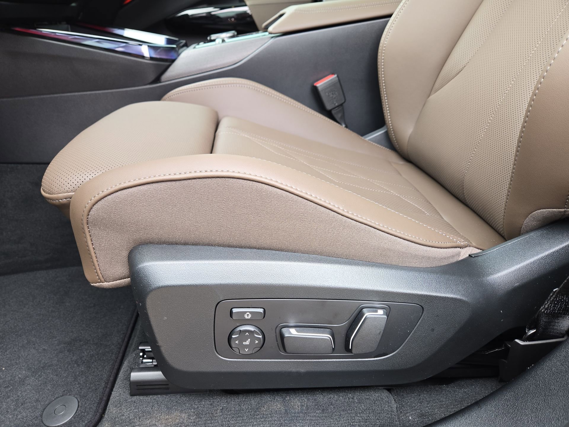 New 2026 BMW X3 M50 w/ Premium Package AWD/4WD image 17