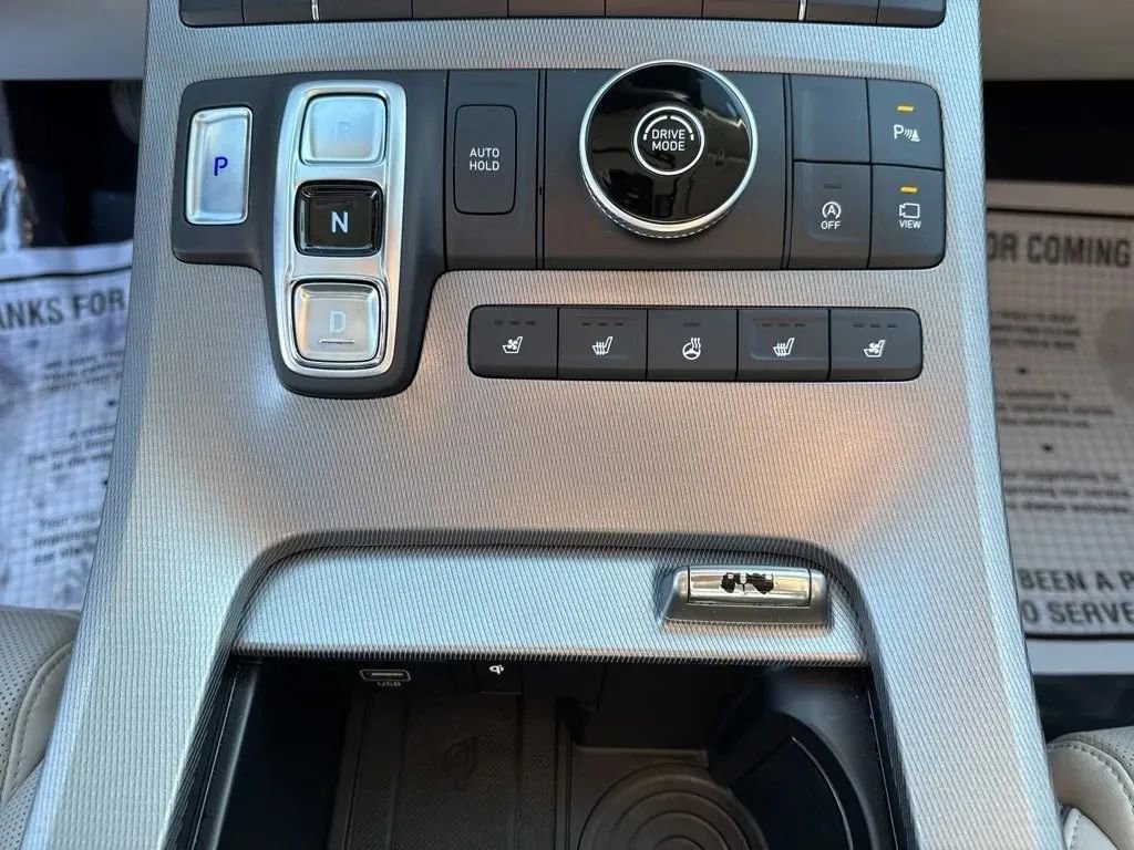 Used 2021 Hyundai Palisade Limited image 25