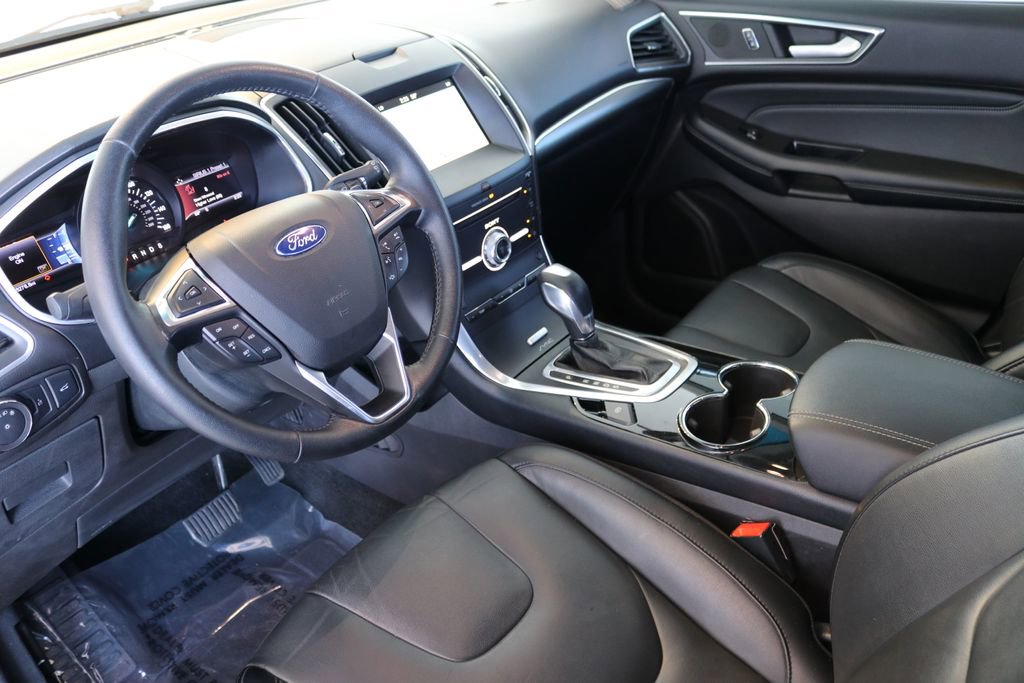 Used 2017 Ford Edge Titanium image 19