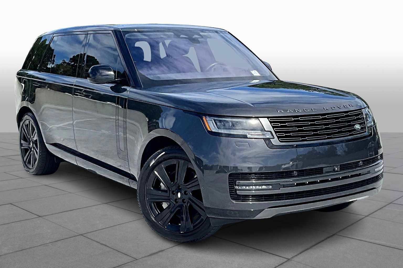 Used 2023 Land Rover Range Rover Long Wheelbase SE image 3