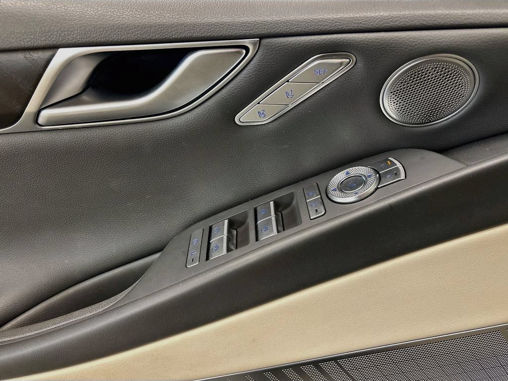 Used 2021 Genesis G80 2.5T image 22