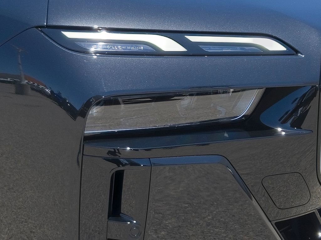 New 2026 BMW 740i w/ Premium Package RWD image 6