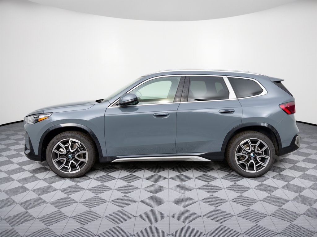 New 2027 BMW X1 xDrive28i AWD/4WD image 2